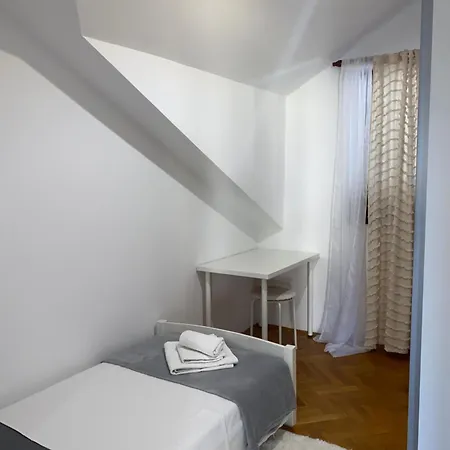 Fancy Old Town Apartmán *